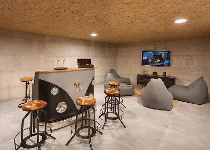 בית נופש Carbon לאבין