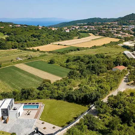 Carbon Holiday home